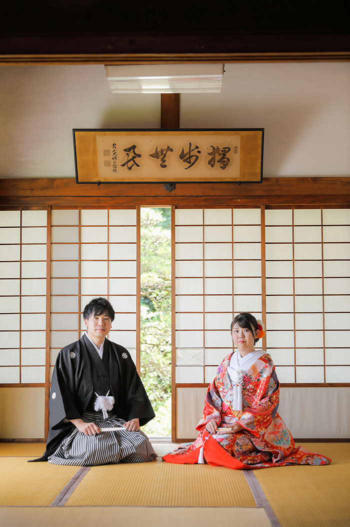 京都のお寺の和室での新郎新婦様