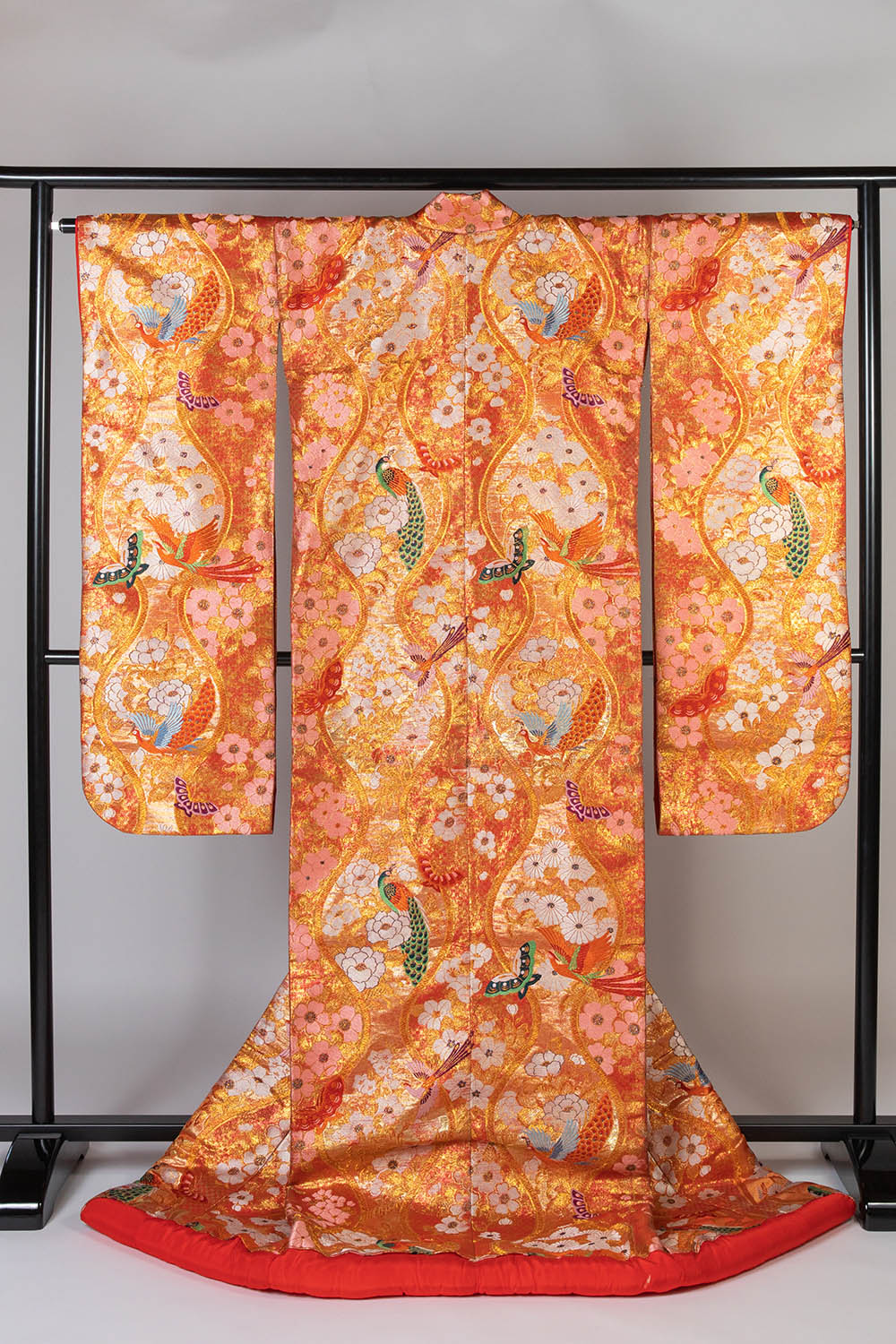 色打掛」お衣装ギャラリーと着用例 | 京都で和装前撮り・結婚写真