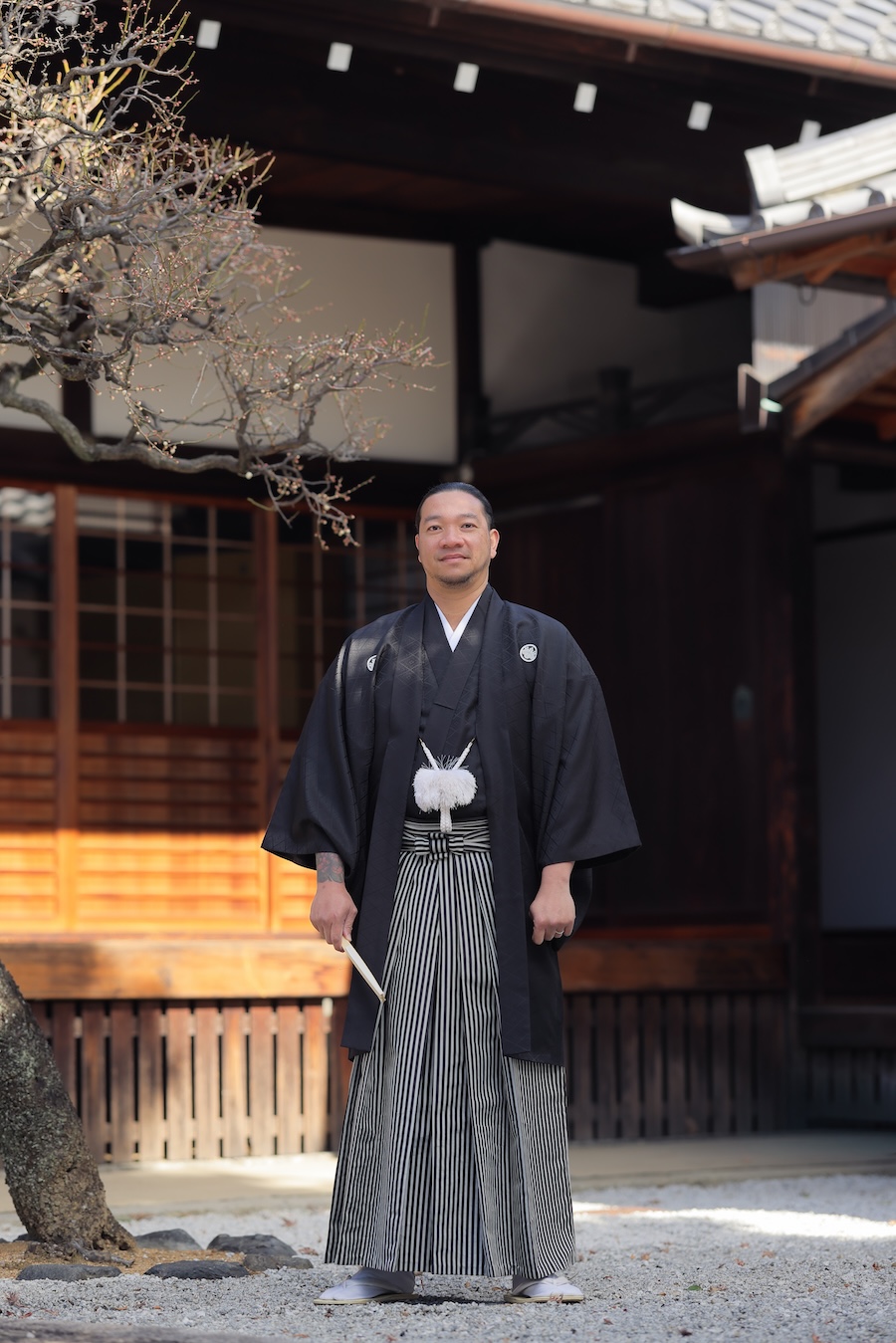 オーストラリアご在住の新郎様の羽織袴姿のお写真