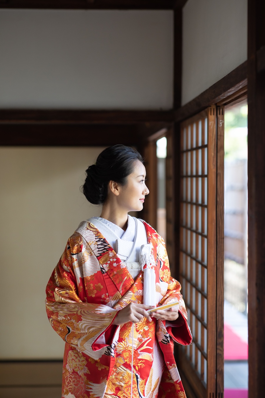京都のお寺での花嫁様の色打掛姿