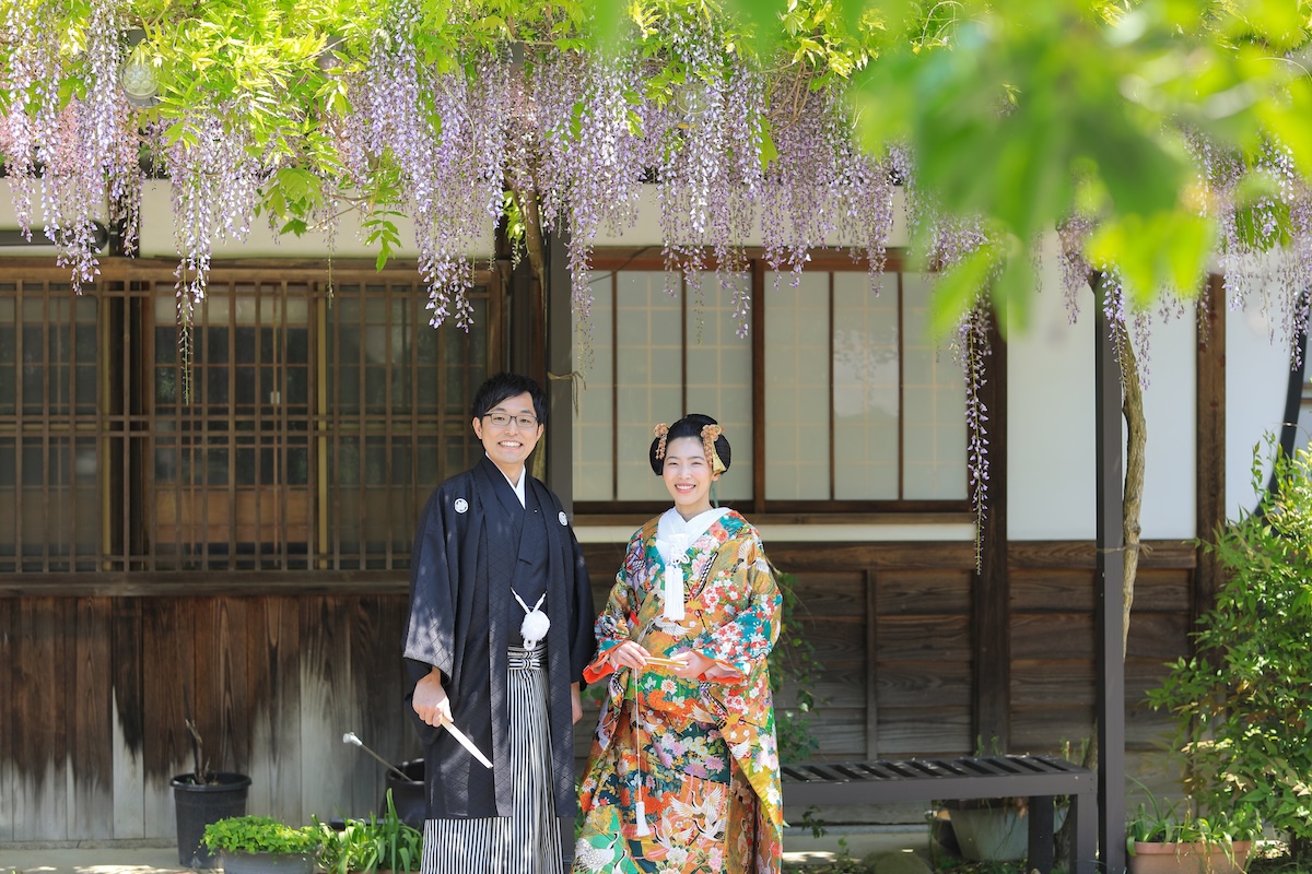 藤と京都で新日本髪の和装結婚写真