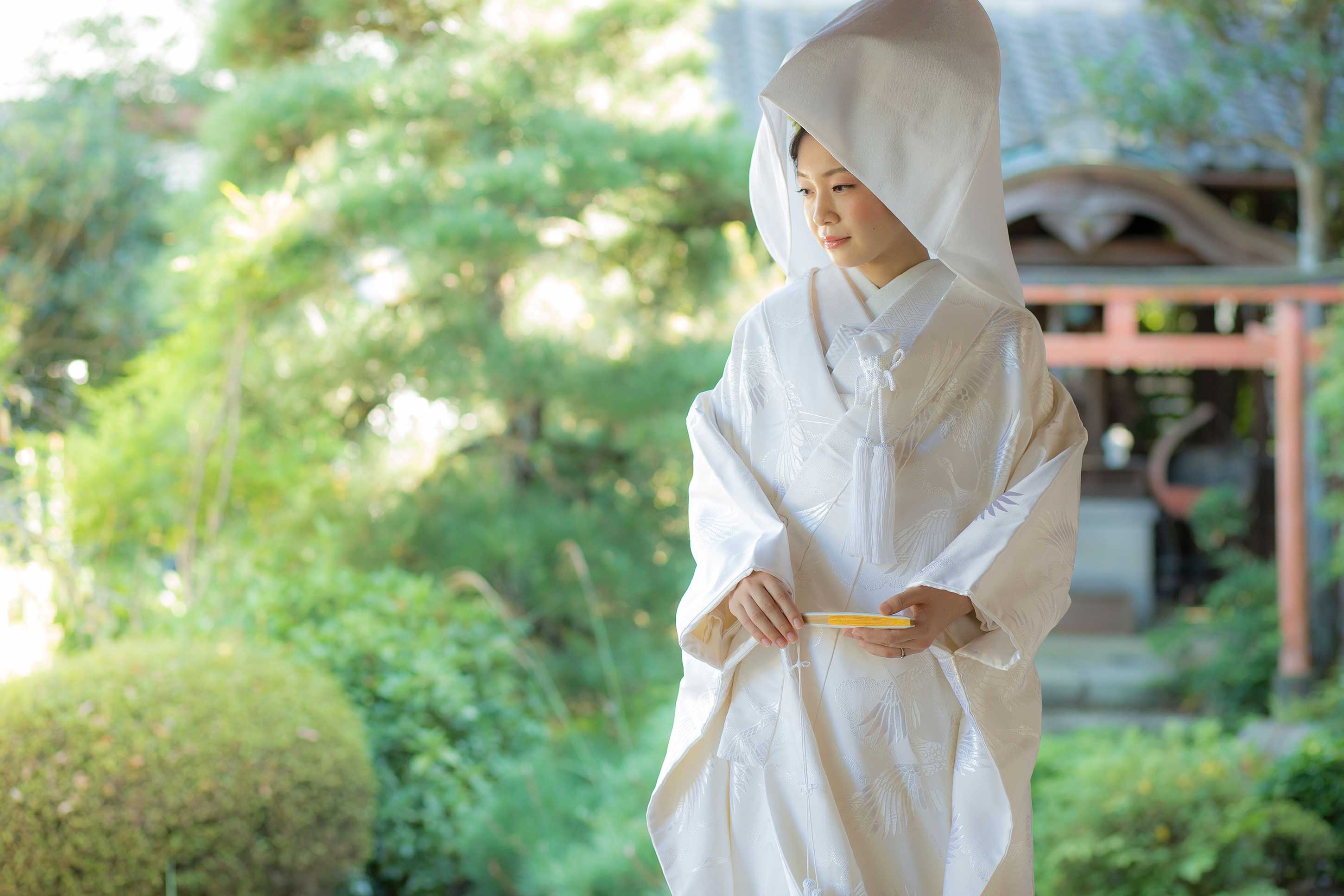 和装前撮りポーズ集 シンプルに 美しい 9つのポーズをご紹介 京都で前撮り和装専門 古都の花嫁