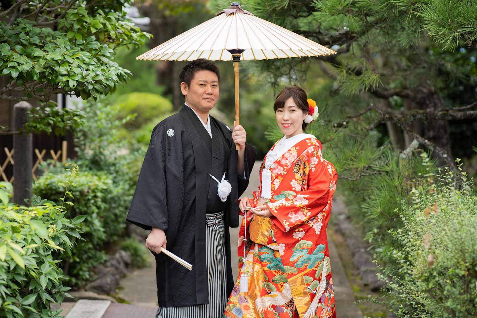 9月のお寺での結婚写真