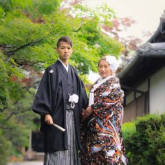 京都戒光寺屋外での和装結記念写真