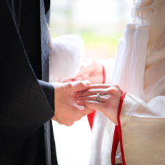 白無垢の婚約指輪のイメージカット