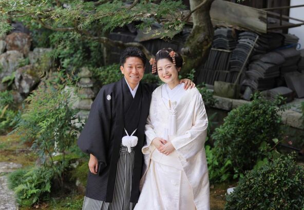 白無垢＆新日本髪で笑顔の新郎新婦様
